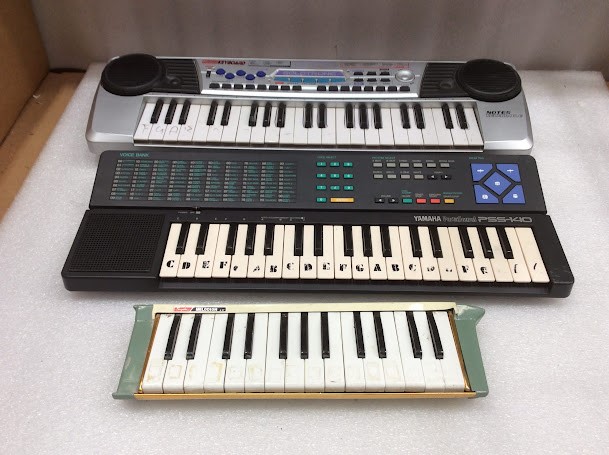 Suzuki Melodion & Goldtronic & PortaSound Electronic Keyboard (Lot of 3)