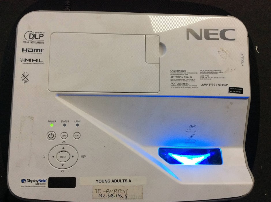 NEC NP-U321H Projector