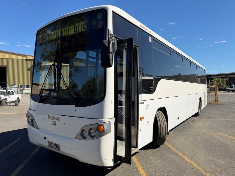<p>2006 MAN 18. Series 4 x 2 Bus</p>