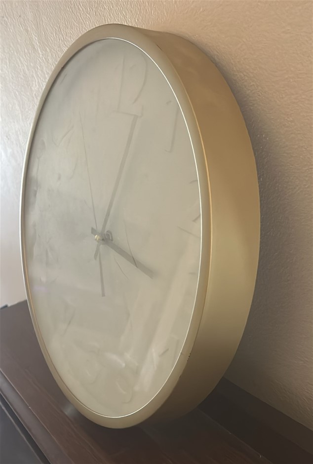 Wall Clock Gold Frame