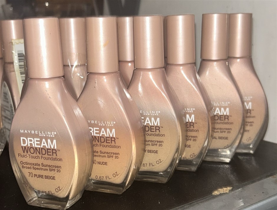 8x MAYBELLINE Foundation