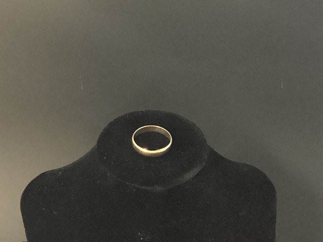 1 X Stamped 9ct Yellow Gold, Band Ring