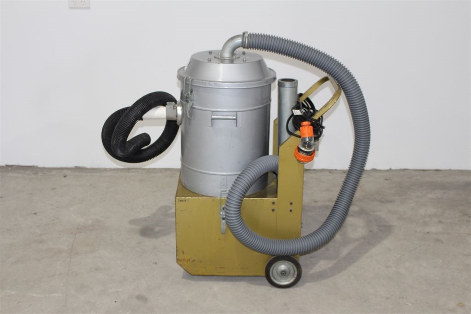 Industrial Vacuum "CFM" 01501