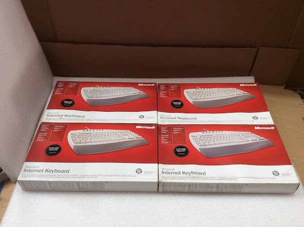 Microsoft WIN9X (PS/2) Internet Keyboard - New (Lot of 4)