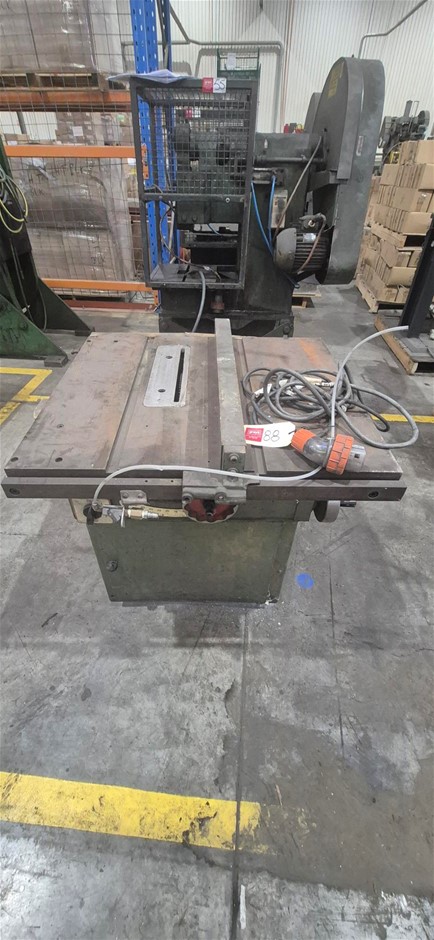 SCM SI-12 Table Saw