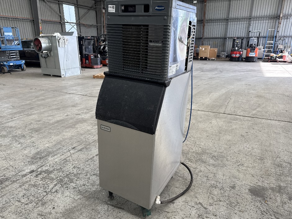 <p>Follet B42PSB Ice Machine</p>