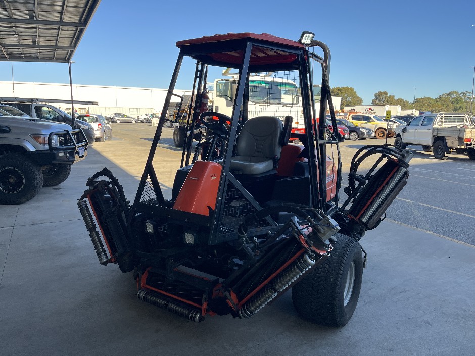 No Reserve 2006 Jacobsen LF4677 Ride-On Mower