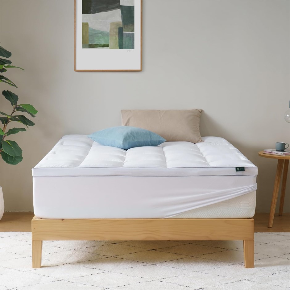 ZINUS Bamboo Mattress Topper, White, Size King. NB: not in orig box