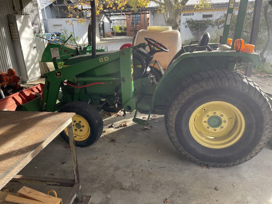 1989 John Deere 1070 Compact Utility Tractor