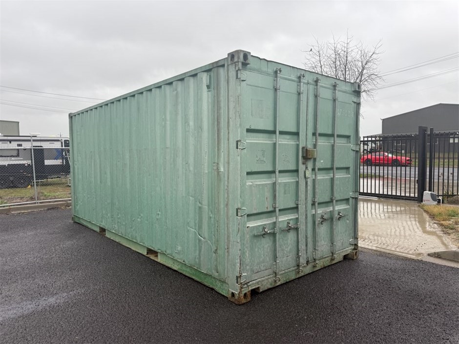 0009-5063105 · Shipping Container 6m x 2.4m
