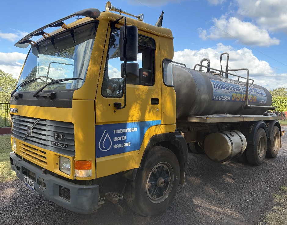 1995 Volvo FL7 Water Truck