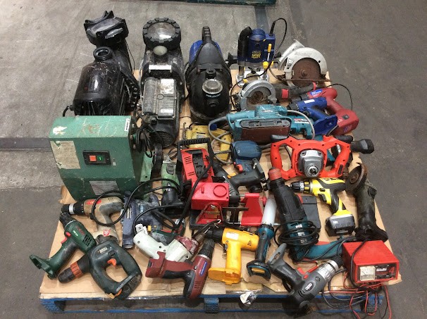 Ozito/BOSCH Mixed Brand and Model Electric Drill/Power Tools