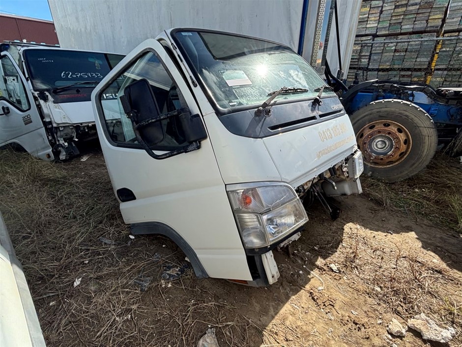2007 Mitsubishi Fuso Canter Cab