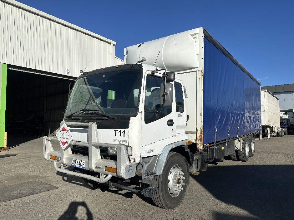 1998 Isuzu FVR 900 TA 950 Long 6x2 Curtainsider
