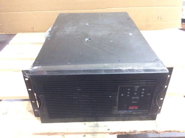 0005-2584380 · APC Smart-UPS 5000 UPS