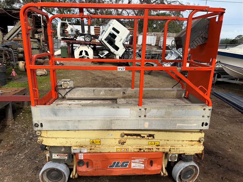 1x JLG Scissor Lift 1930ES