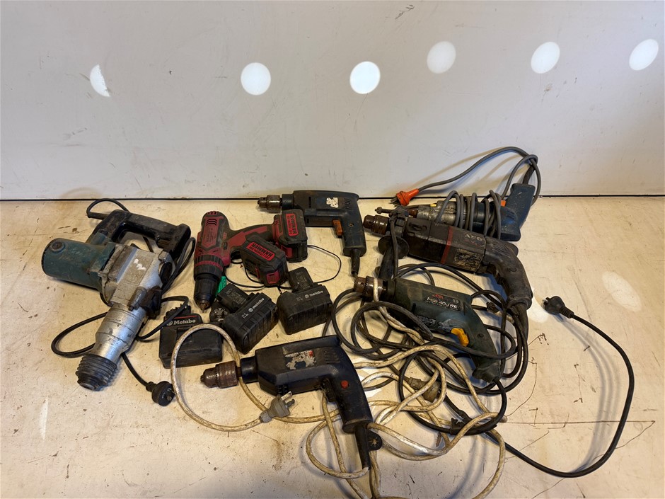 Various Drills & Batteries