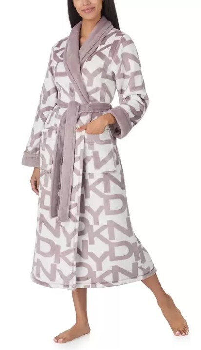 0153-3140674 · DKNY Women's Long Plush Robe, Size S, Quail.