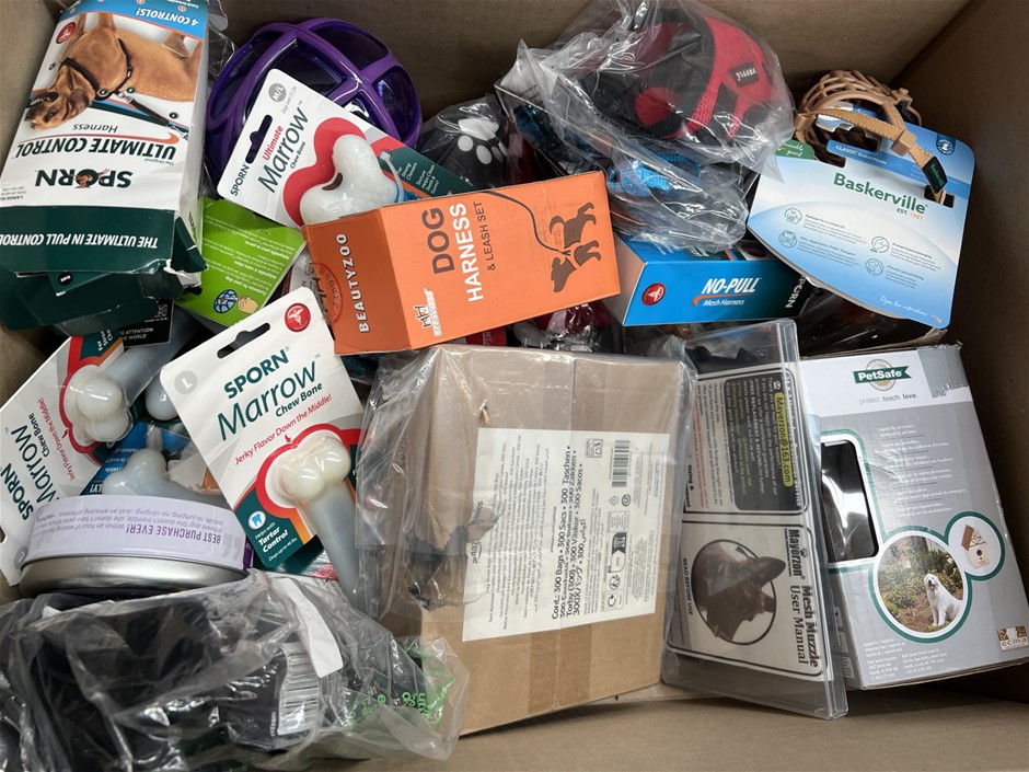 27 x ASSORTED DOG PRODUCTS; Incl. Dog Collars, Chew Bones, Treats, Whistle,