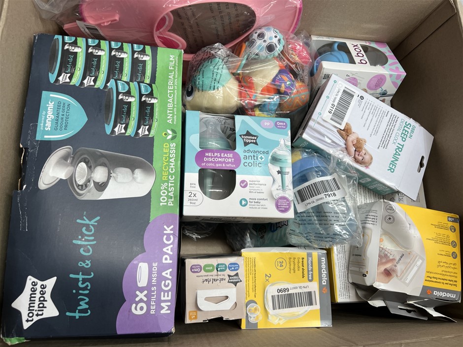 16 x ASSORTED BABY PRODUCTS; Incl. Toilet Seat, Breast Shields, Sleep Train
