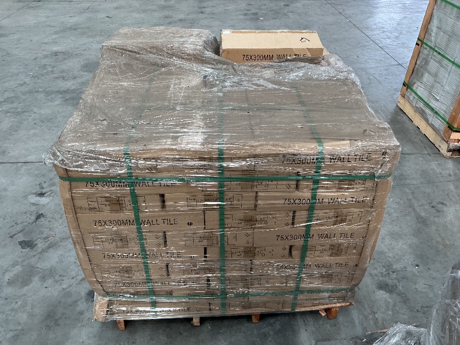 1 x Pallet Dark Grey Wall Tiles