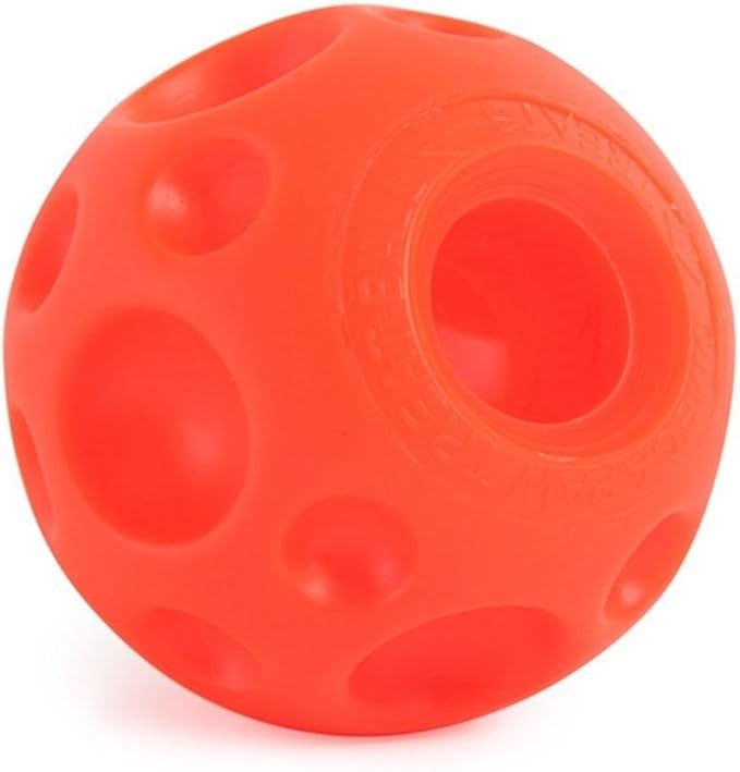 4 x OMEGA PAW Tricky Treat Ball, Orange.