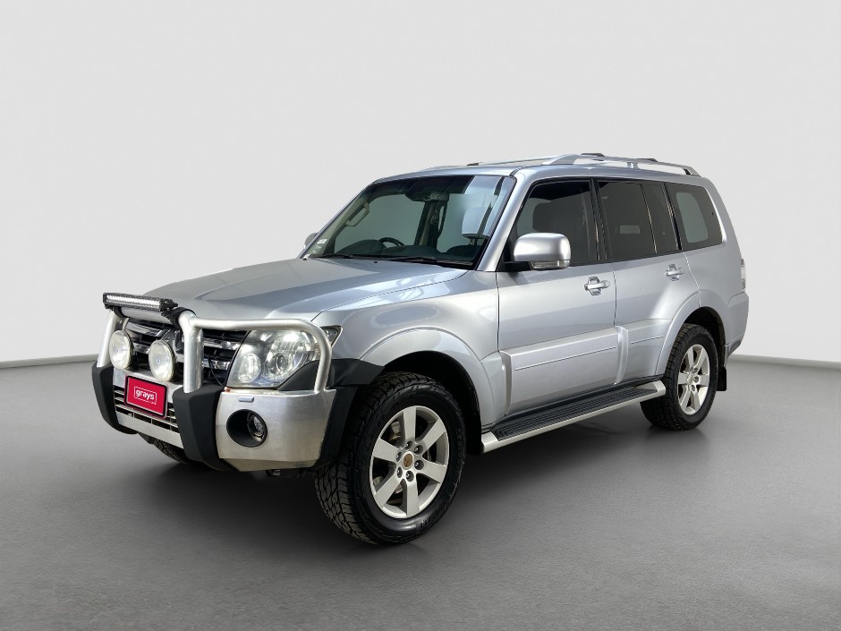 2011 Mitsubishi Pajero VR-X Diesel