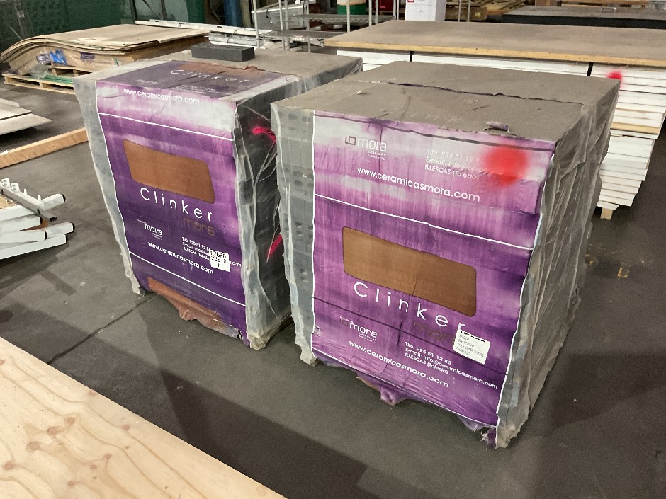 NOT THETE - BLANK?? 2x Pallets Of Bricks