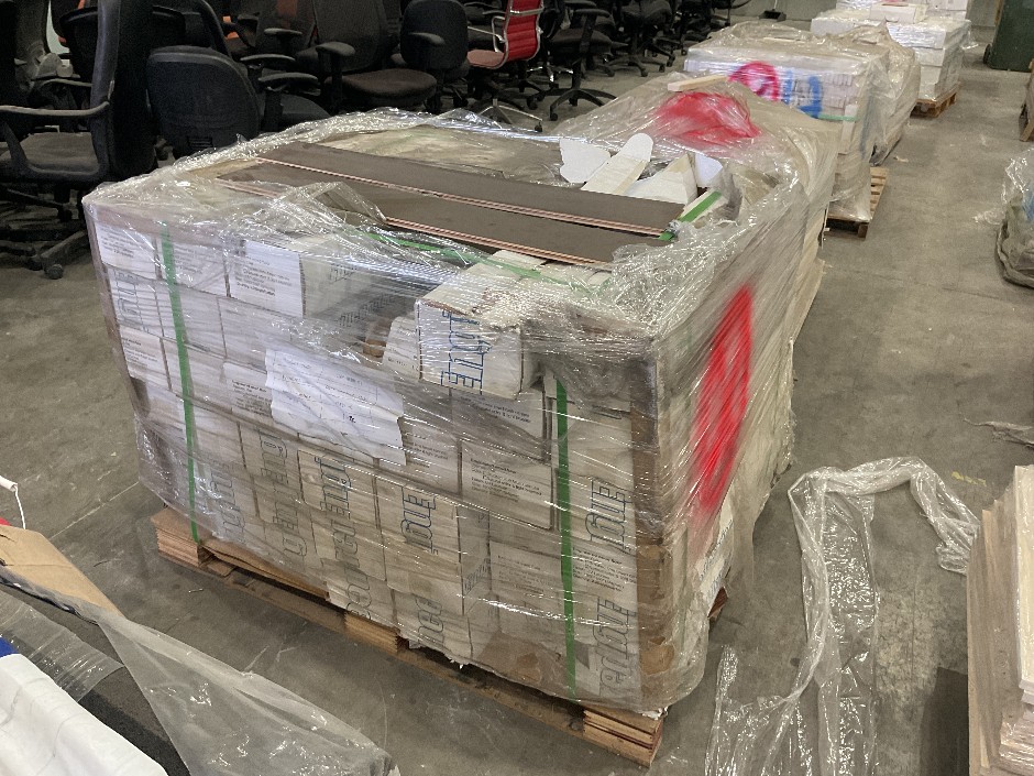 <p>1 x Pallet of Engineered Wood Flooring</p>
