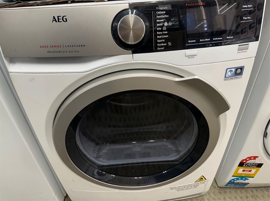 CLOSING DOWN SALE: AEG Dryer