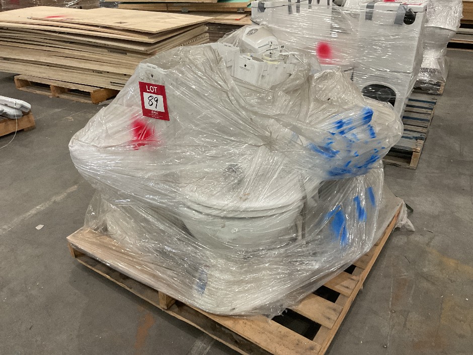 Pallet Comprising Quantity of Toilets & Cisterns