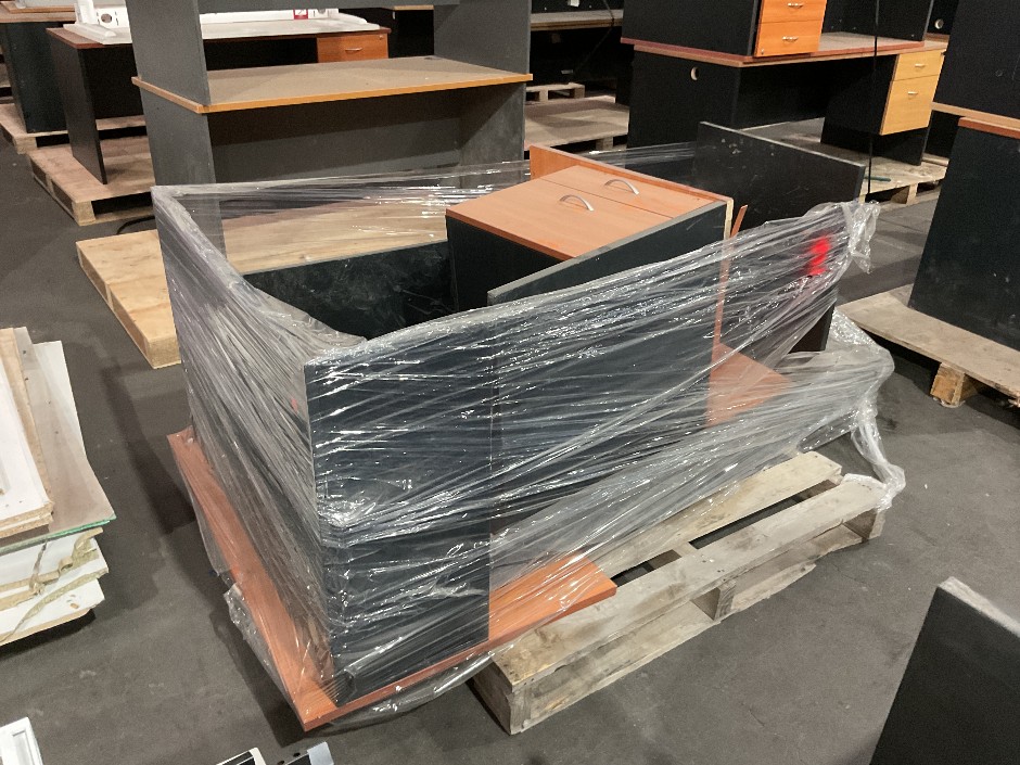 Timber Laminate Desk with Return