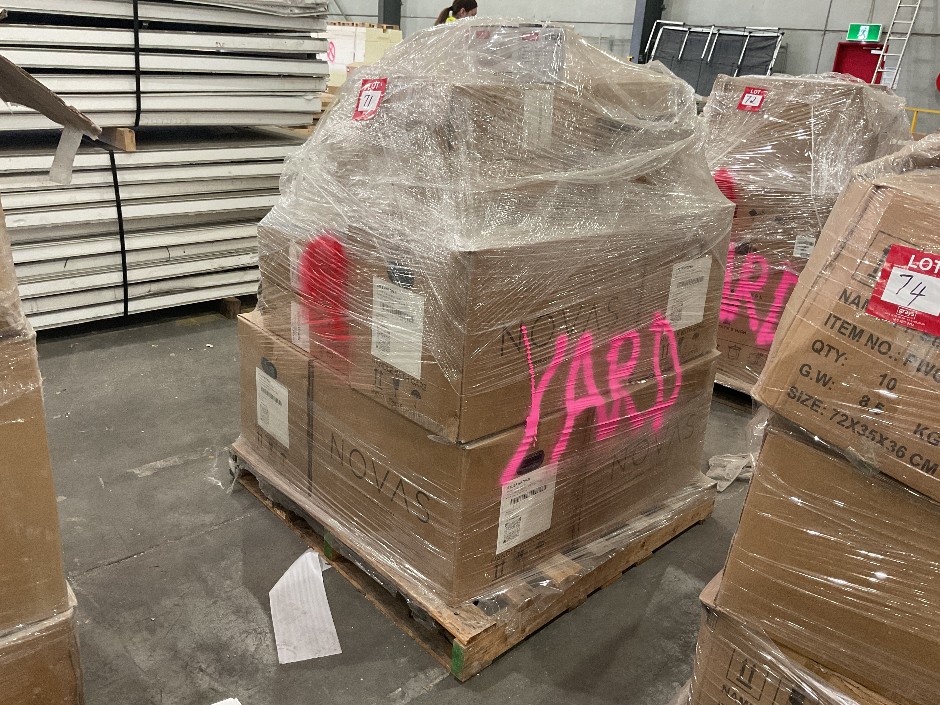 Pallet of Assorted Toilet Suites and Fittings