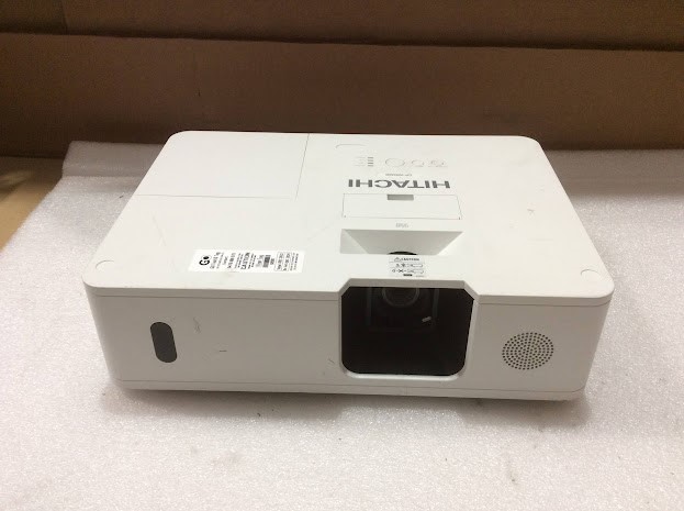 0011-2584482 · Hitachi CP-WX5500 3LCD Projector