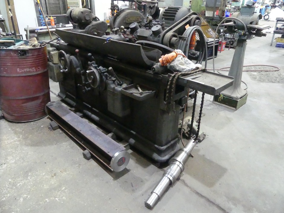 <p>Churchill Cylindrical Grinder</p>