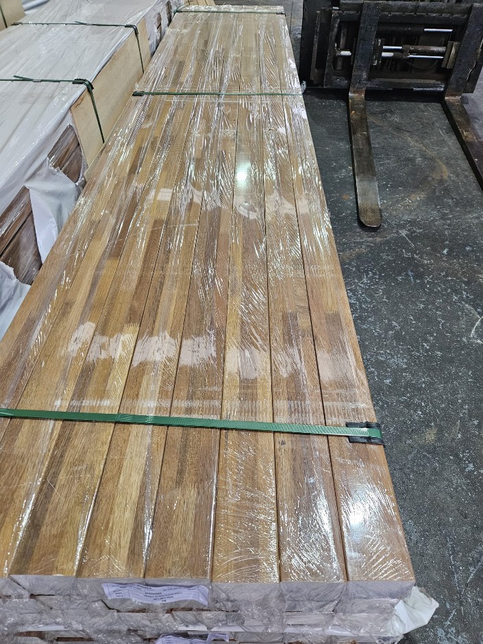0020-23500693 · 1x Merbau FJL Post 90x90 at 3.6m