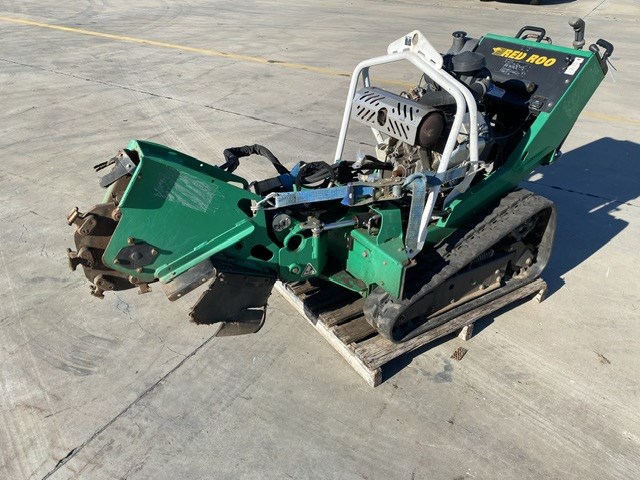 <p>Red Roo SG30TRX Tracked Stump Grinder</p>