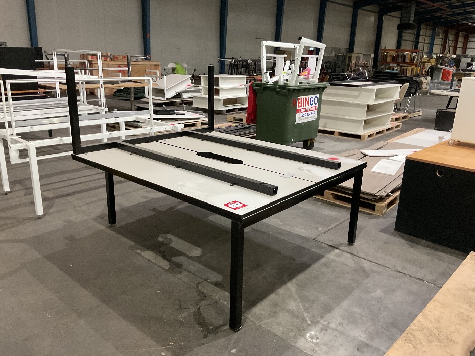 4x Workdesks - Interconnected