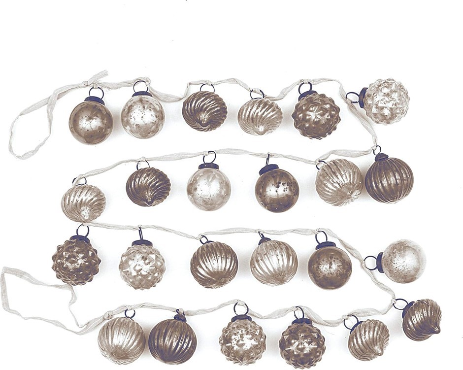 CREATIVE CO-OP Distressed White & Grey Embossed Mercury Glass Ornament Fabr