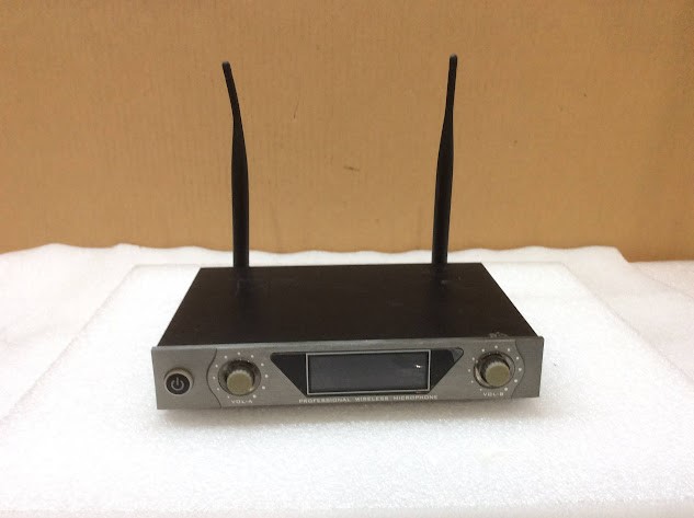 Unknown Brand Professional Wireless Microphone Receiver