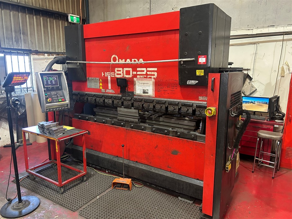 <p><strong>2004 Amada HFE 80-25 Press Brake</strong></p>