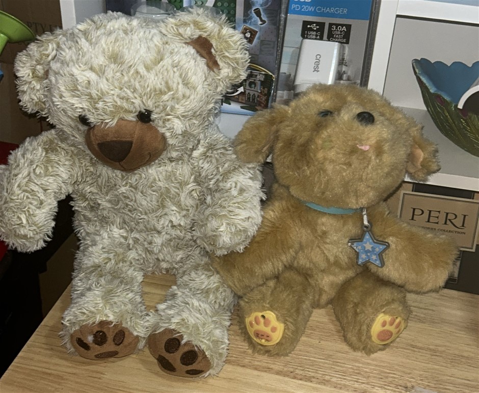 2x Stuffed Animals