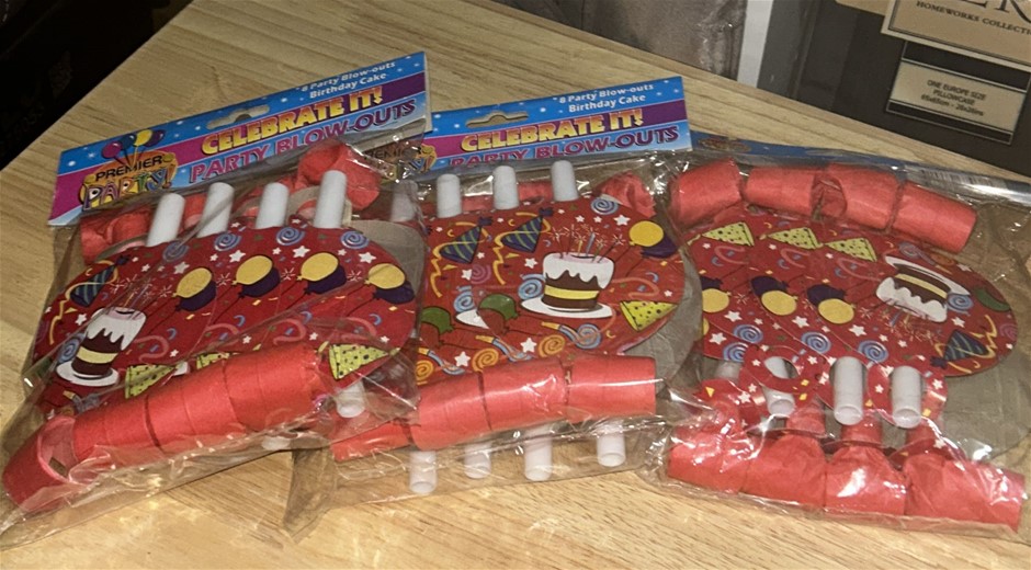 24x Celebrate It Party Blowout Bags