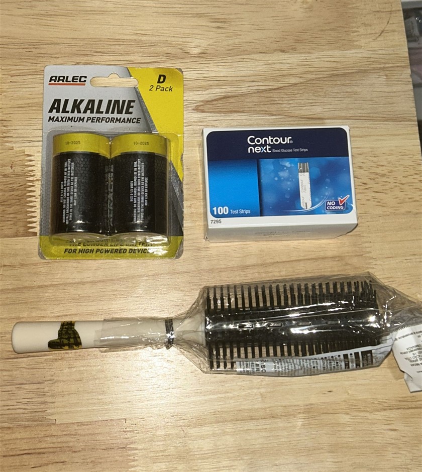 3x Assorted Items