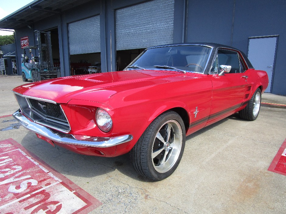 Import 1967 Ford Mustang Petrol