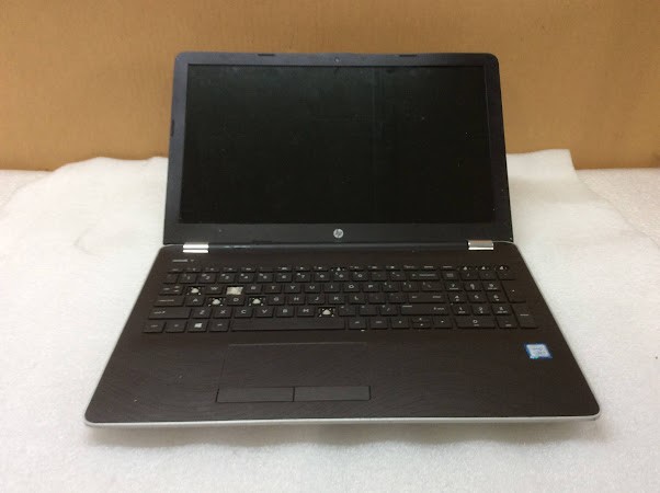 hp 15-- BS 1XX Laptop I5-8250U 8GBRAM/160GB