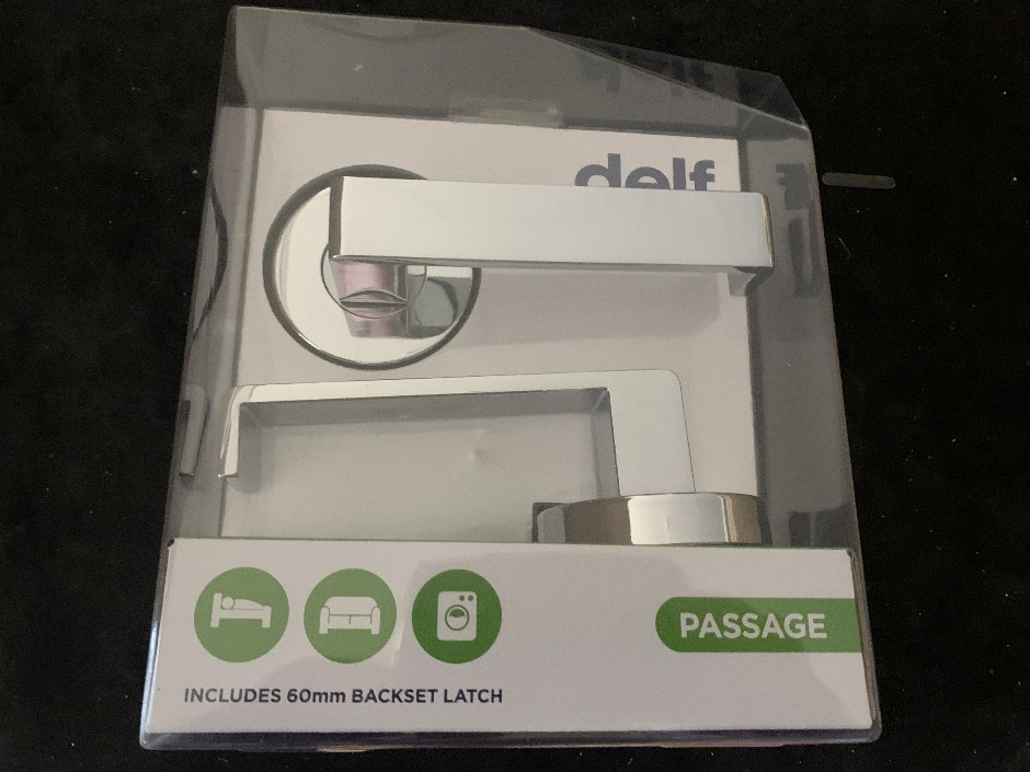 <p>10 x Delf Passage Lever Sets (Unused)</p>