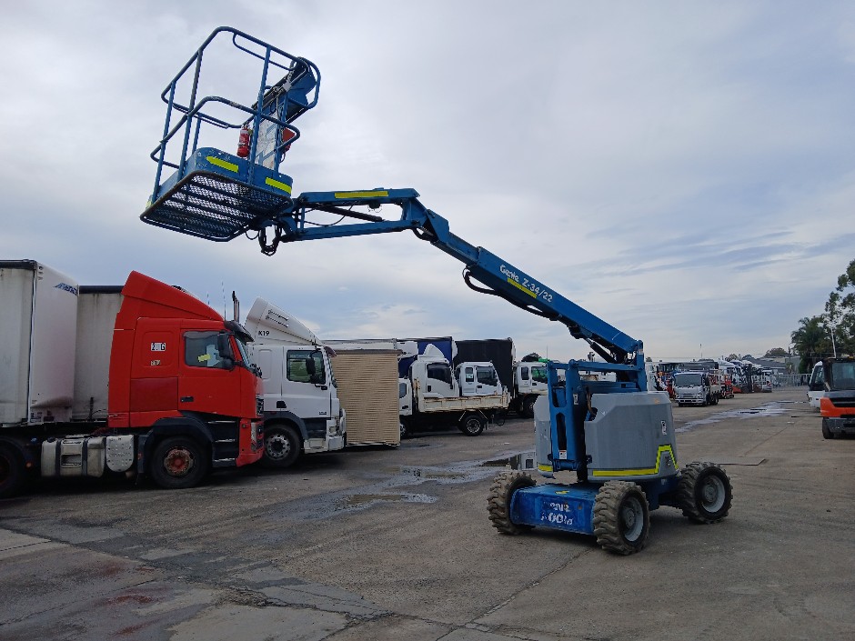 <p>2006 Genie 234/221C Diesel Boom Lift</p>