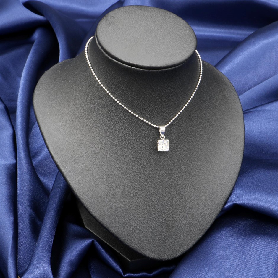 Solid 925 Sterling Silver Pendant Featuring a Crystal by Swarovski