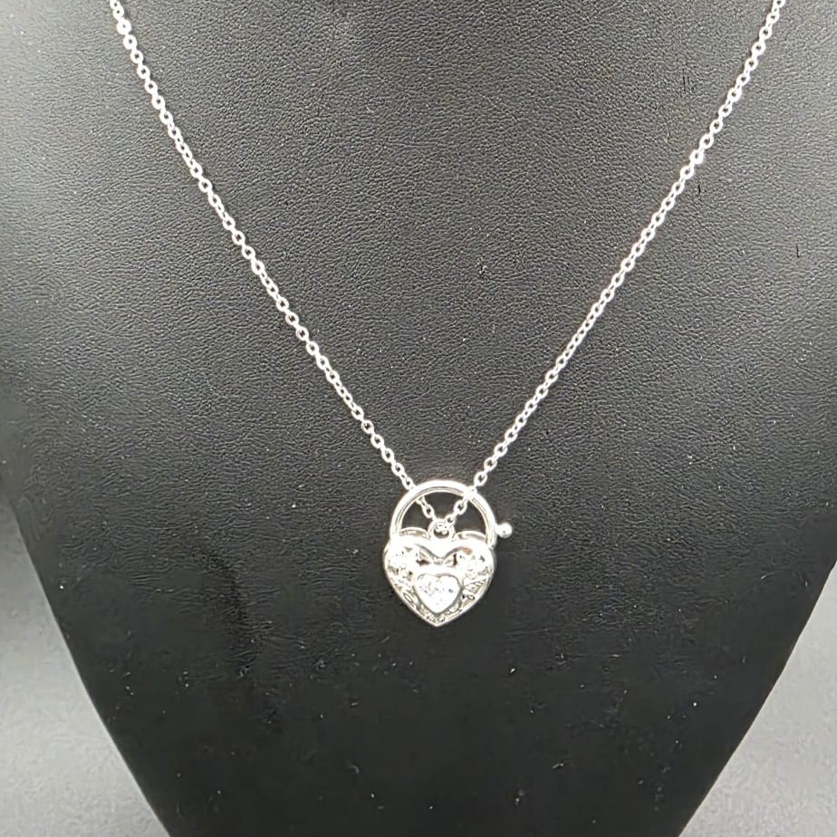 Designer Filigree Locket With Simulated Diamond Necklace In Silver